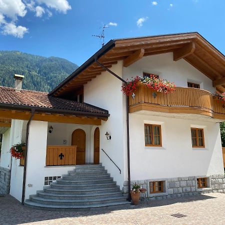 Villa Golf Pinzolo Bagian luar foto
